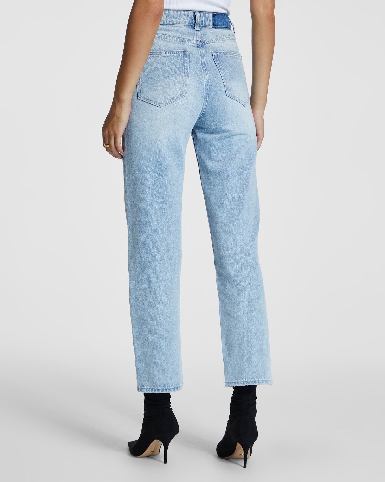 WOMENS  BROOKLYN JEAN SENSE STRAIGHT DENIM JEANS