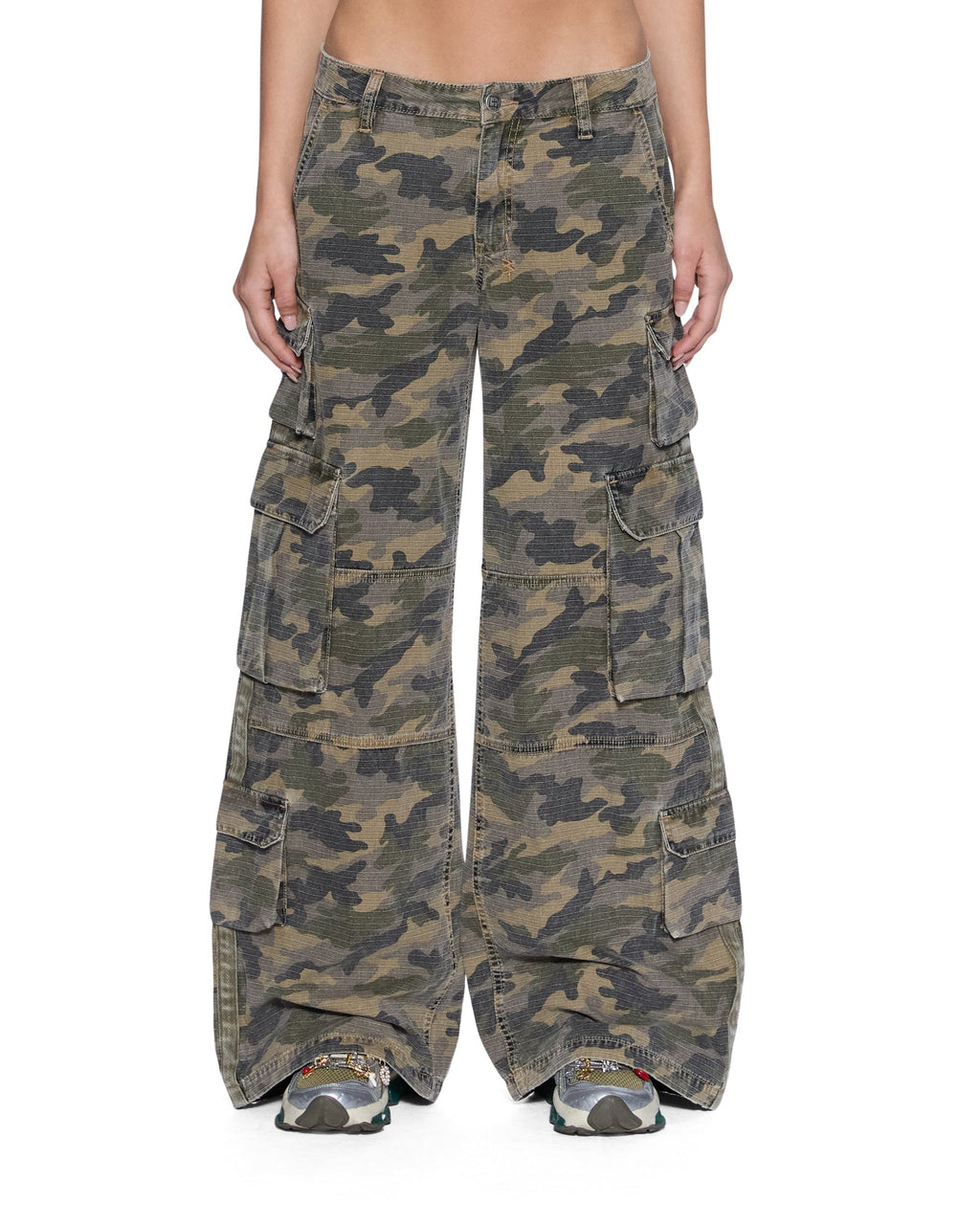 WOMENS DROPOUT CARGO PANT CAMO PANTS