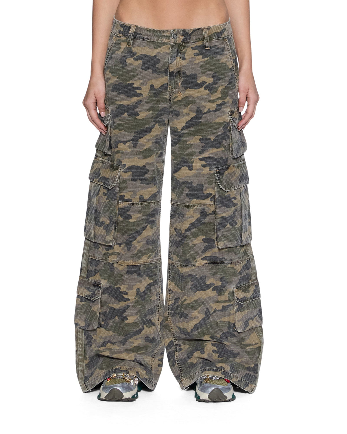 WOMENS DROPOUT CARGO PANT CAMO PANTS