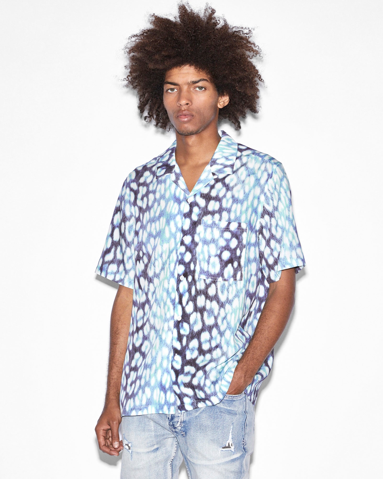 MENS  ULTRA LEO RESORT SS SHIRT MULTI REGULAR SHIRTS