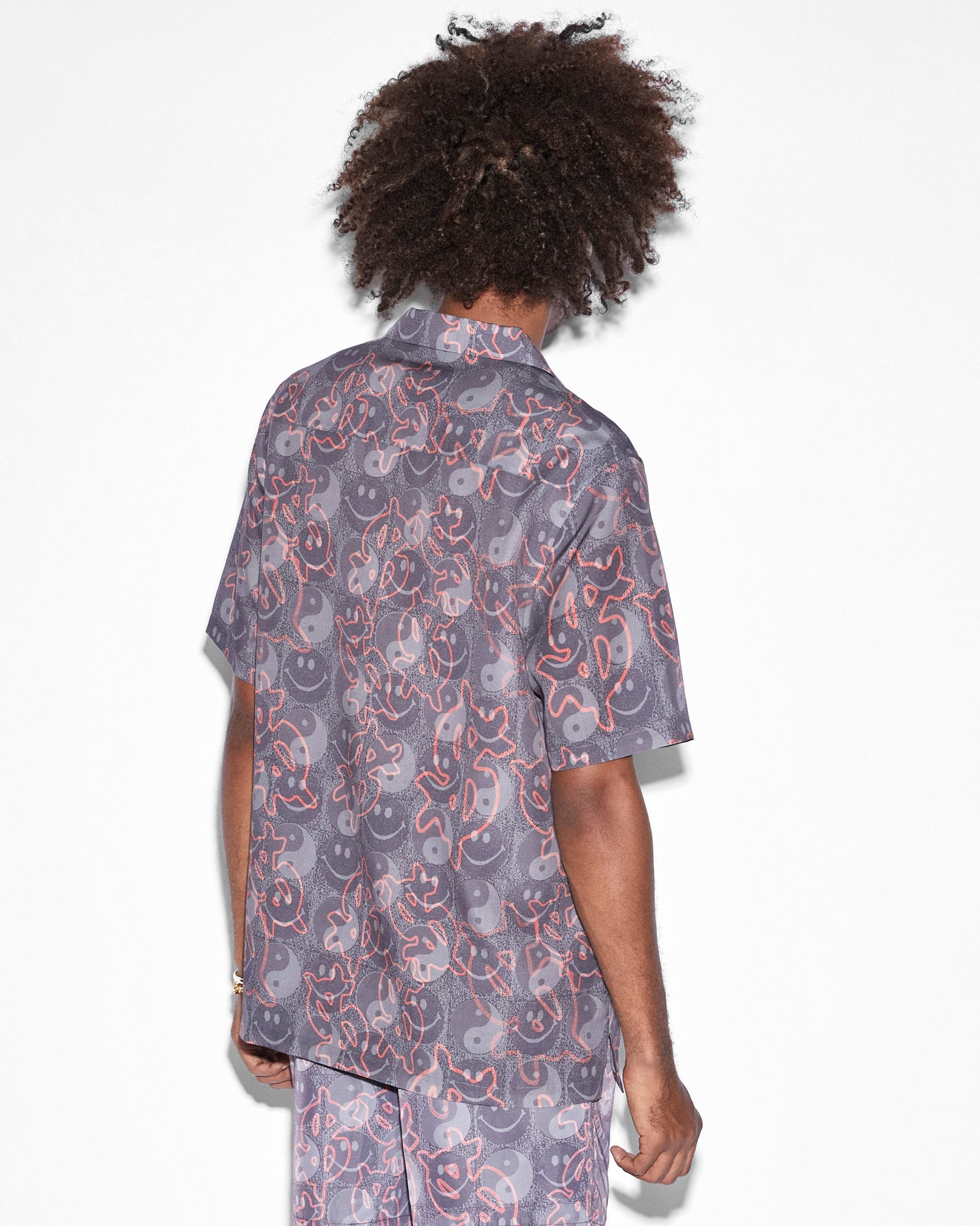 MENS YIN DOLLAR RESORT SS SHIRT MULTI REGULAR SHIRTS