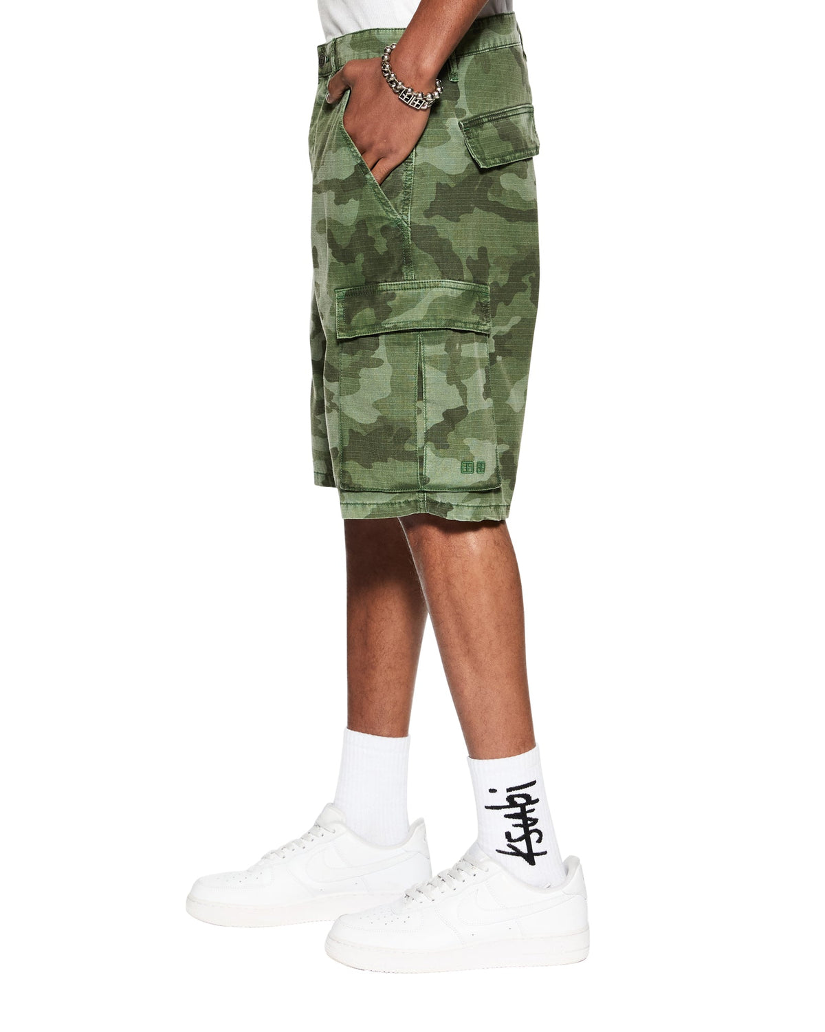 FUGITIVE CARGO SHORT HASH CAMO