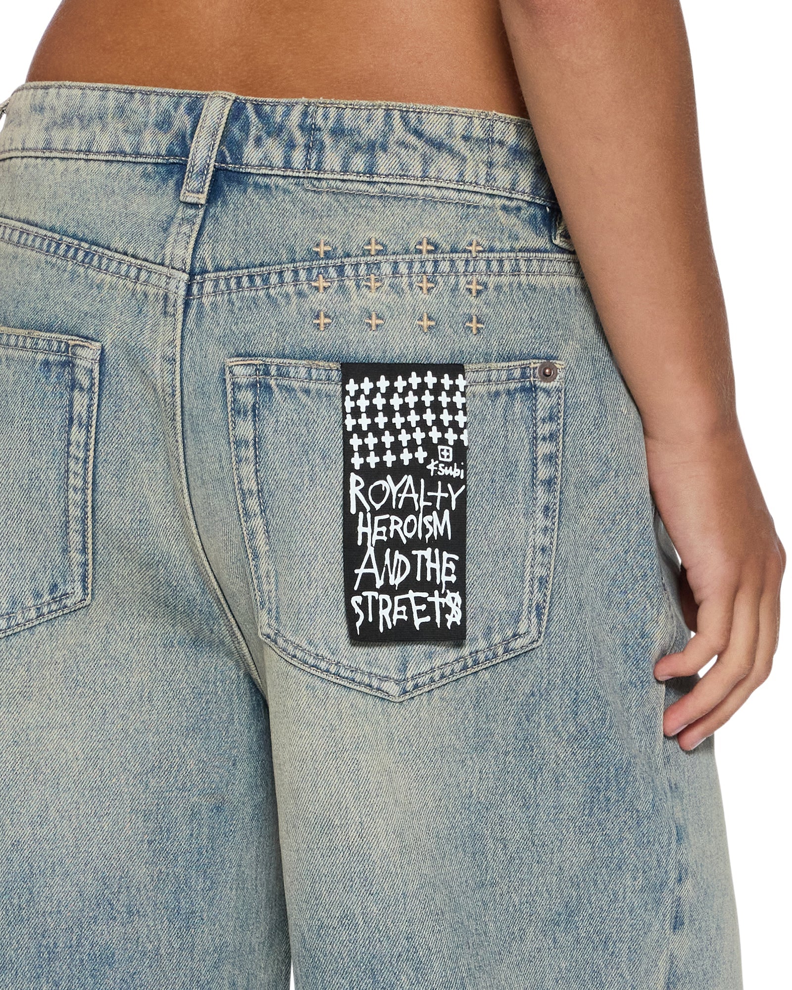 WOMENS  LOW RIDER SHORT FOLK RELAXED WALKSHORTS