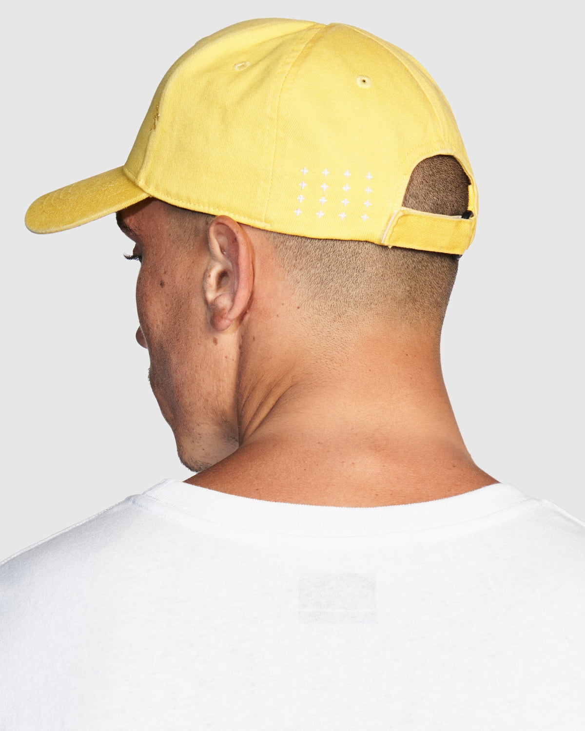 4 X 4 CROSS DOLLAR CAP YELLOW