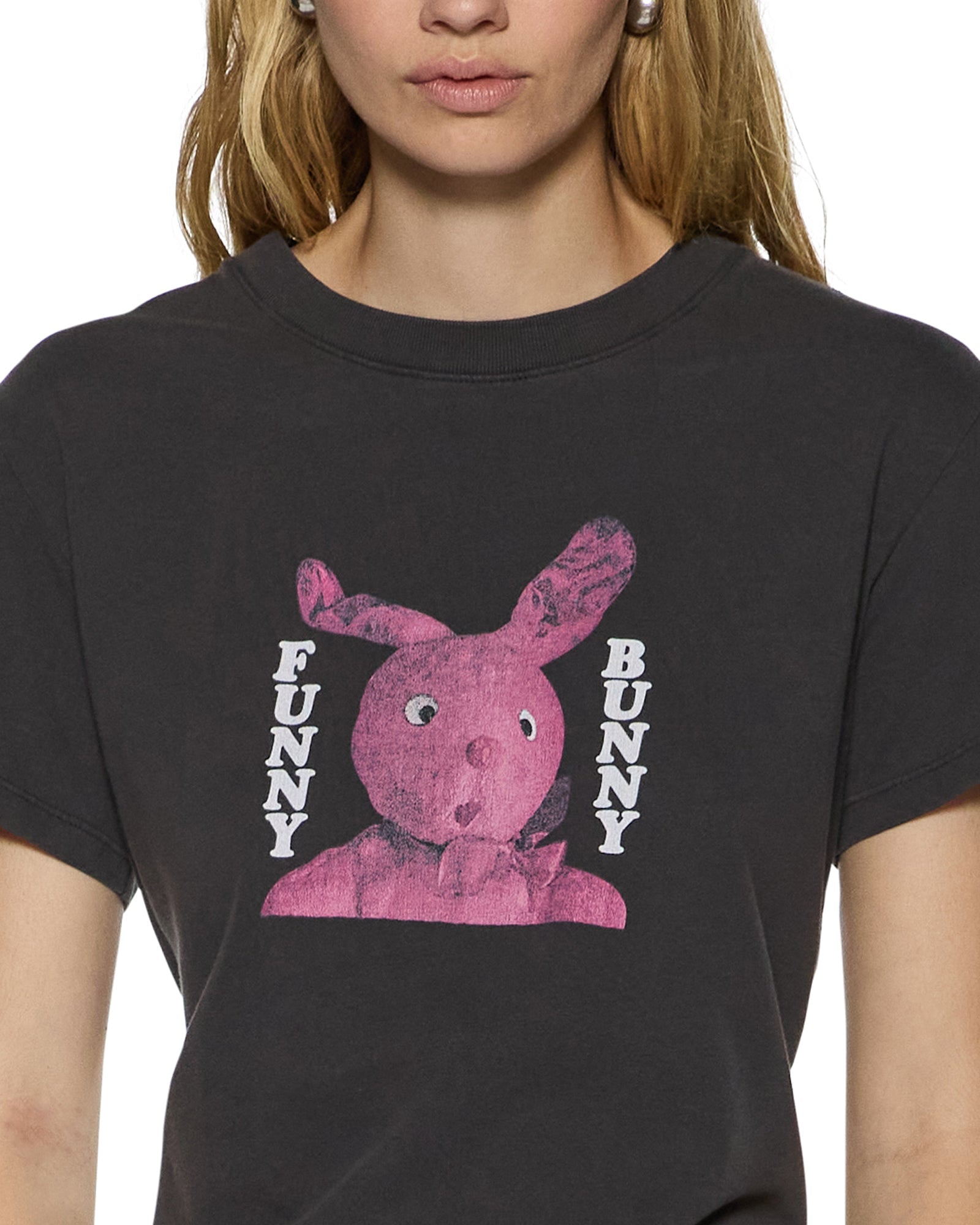 WOMENS  FUNNY BUNNY SHRUNKEN SS TEE WASHED BLACK FITTED TEES