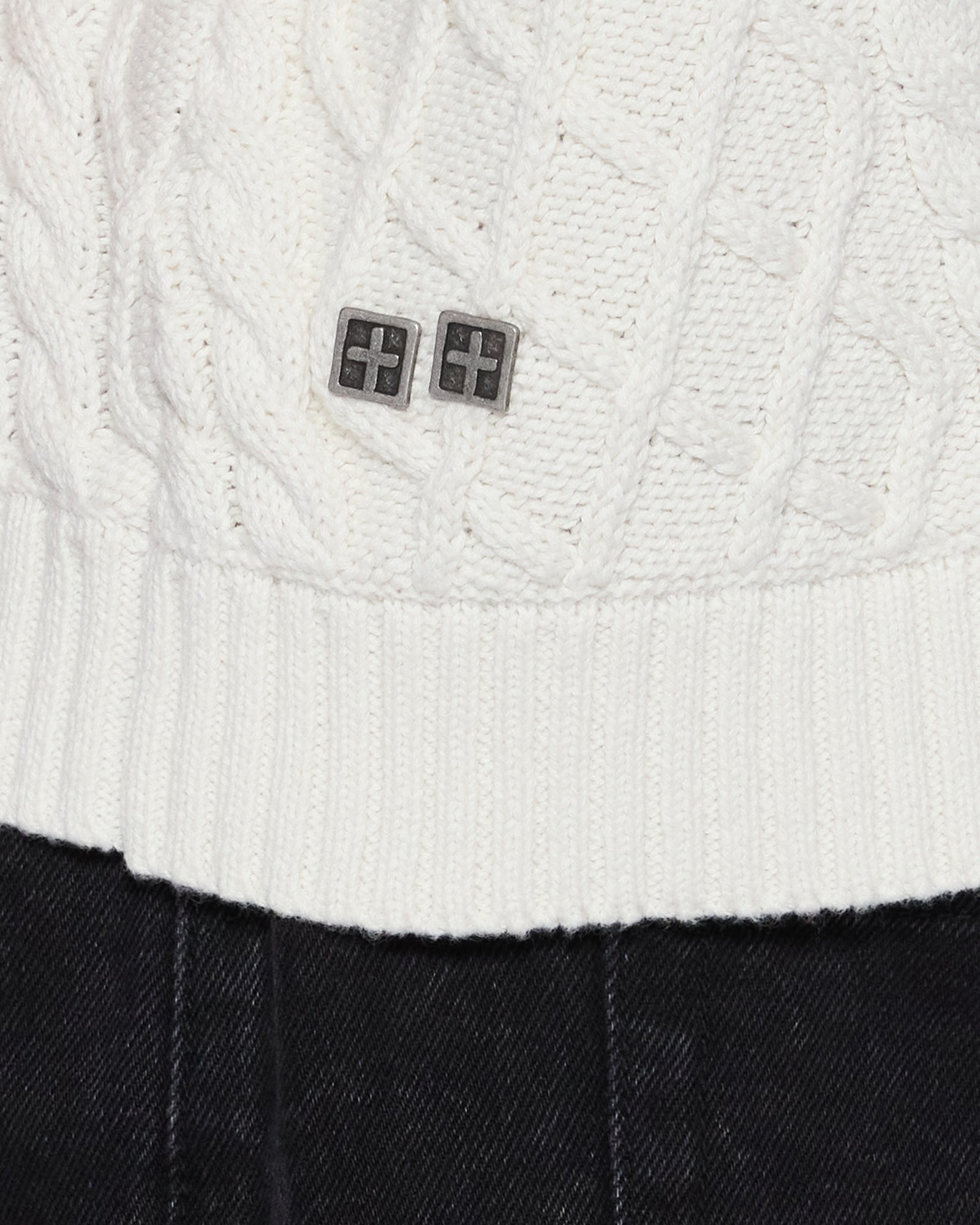 MENS  TURNCABLE KNIT VEST VINTAGE WHITE OVERSIZED KNITWEAR